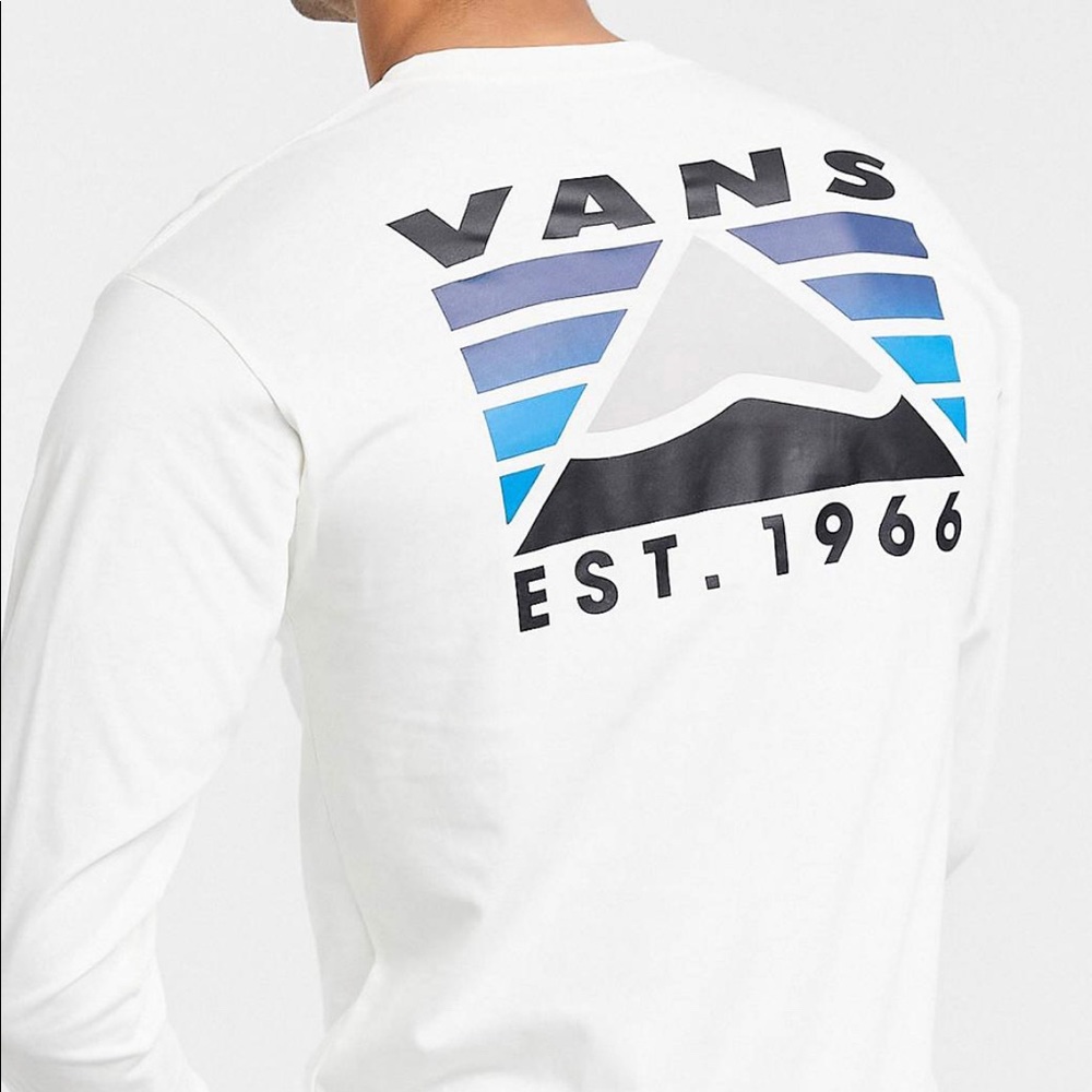 NWT Vans long sleeve T-shit Cream Color